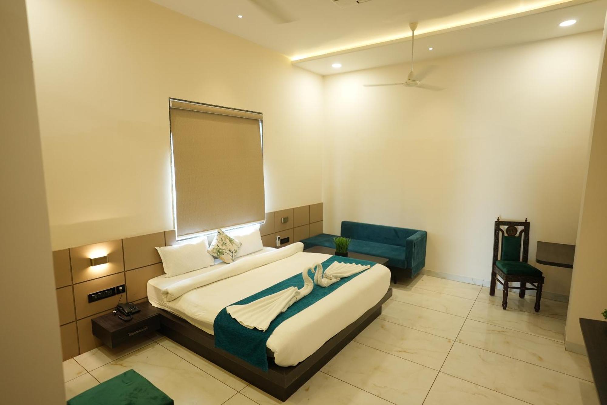 Palak Palace Hotels And Resort Bhopal Ngoại thất bức ảnh